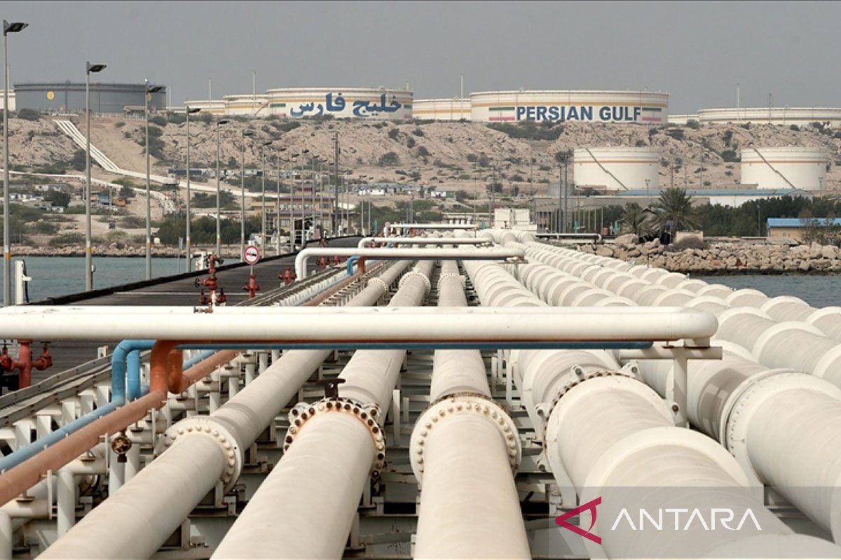 Iraq and Syria Discuss Restoring Oil Pipeline Disabled by US