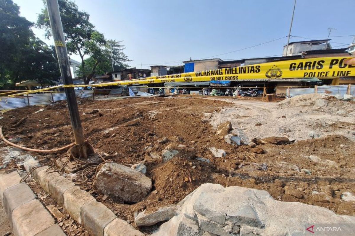 Police Summon Contractor in Investigation of Child's Death in Tebet Project Hole
