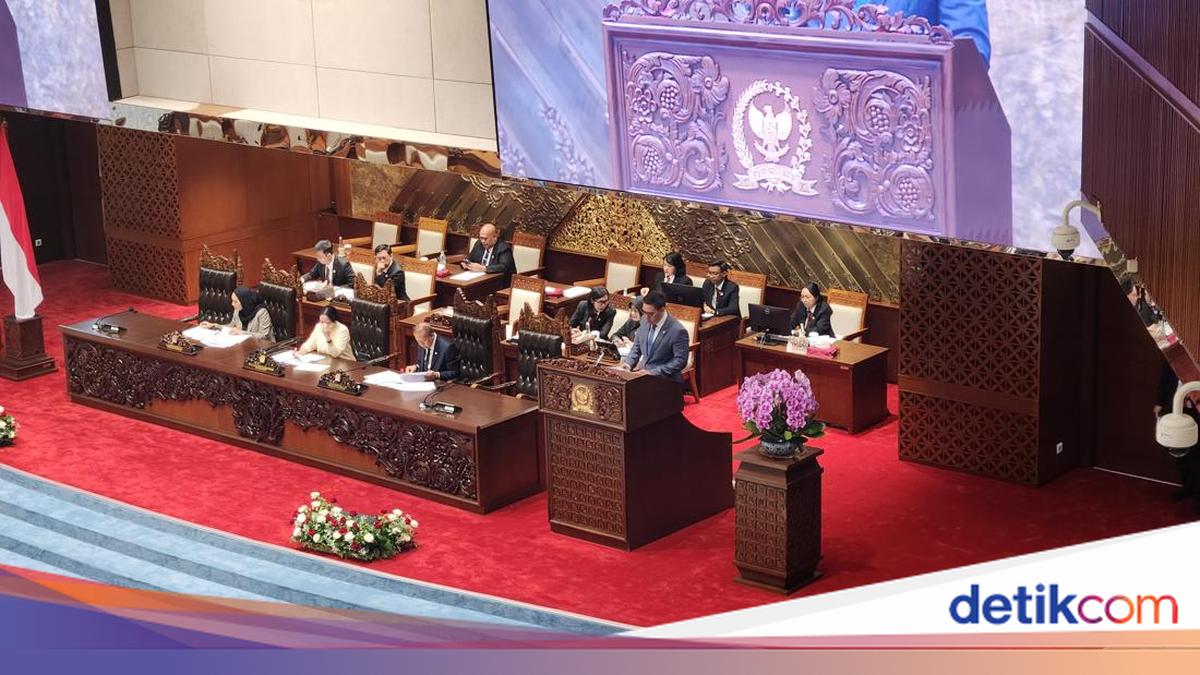 DPR Approves 15 Regency Bills as House Initiatives
