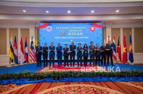 Customs Engages in 35th ASEAN Customs Directors-General Meeting in Cambodia