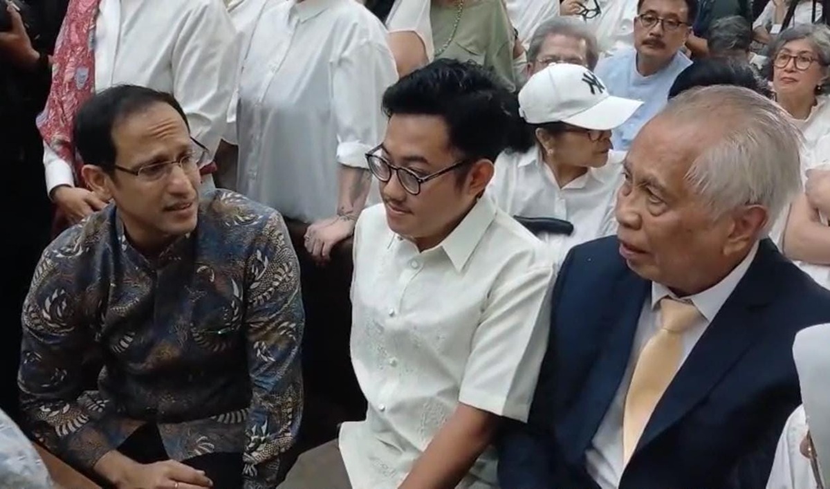 Public Figures Attend Verdict Hearing for Nadiem Makarim
