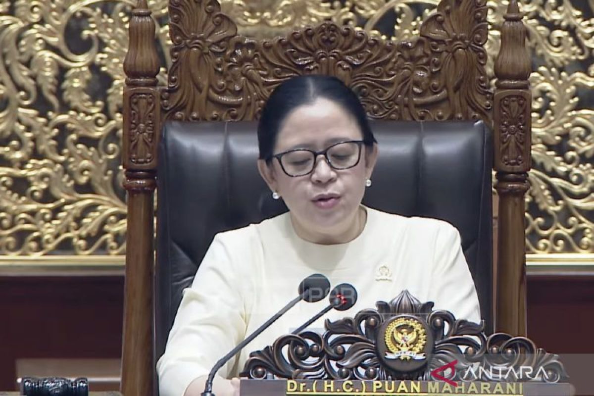 DPR Approves 15 District/City Bills for Further Deliberation