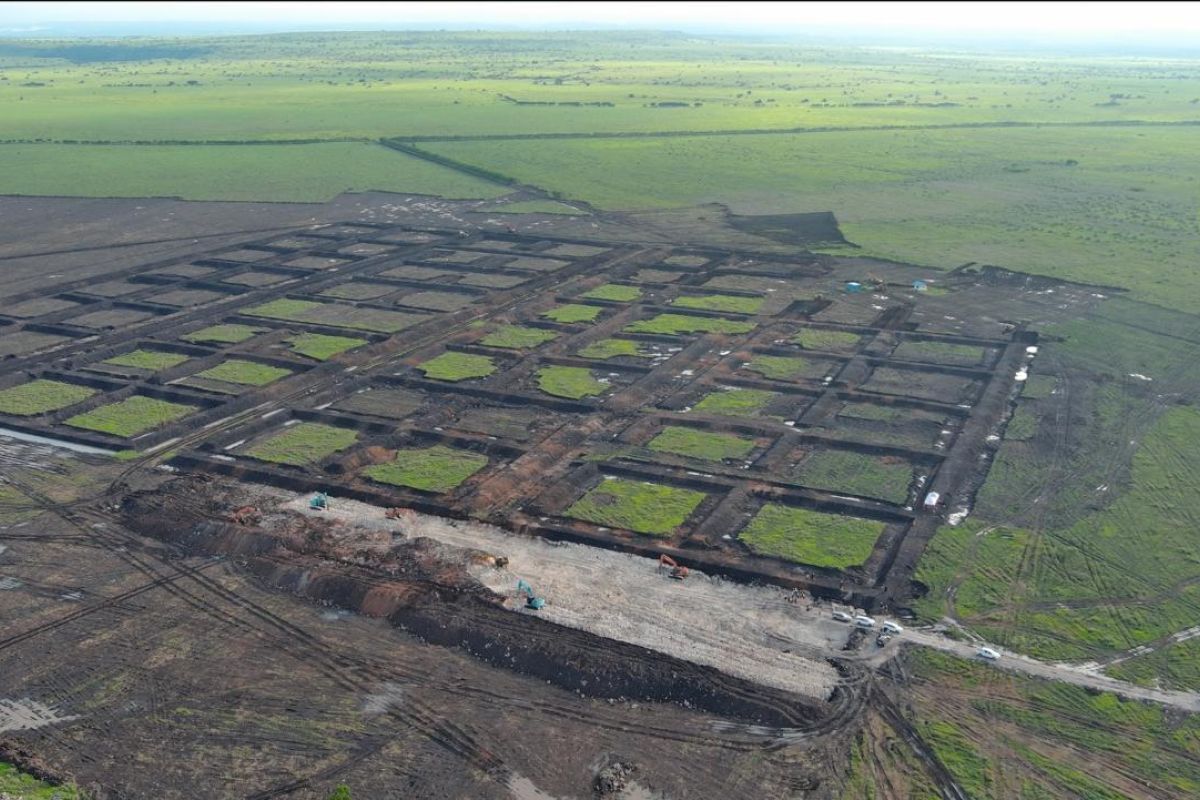 400 workers deployed to build modern shrimp farm in East Sumba
