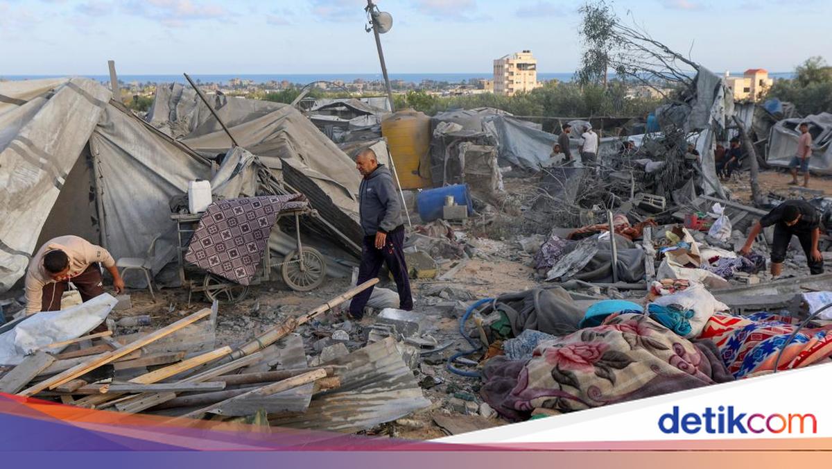 Israeli Attacks Kill Eight in Gaza, Including Mother and Child, Amid Fragile Ceasefire