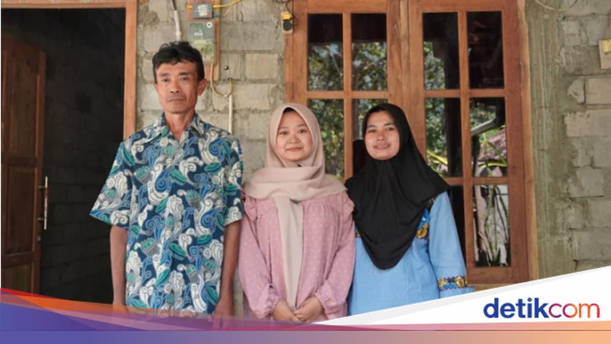 Struggle of Leni, Daughter of Gunungkidul Farm Labourer, Accepted with Free Tuition at UGM