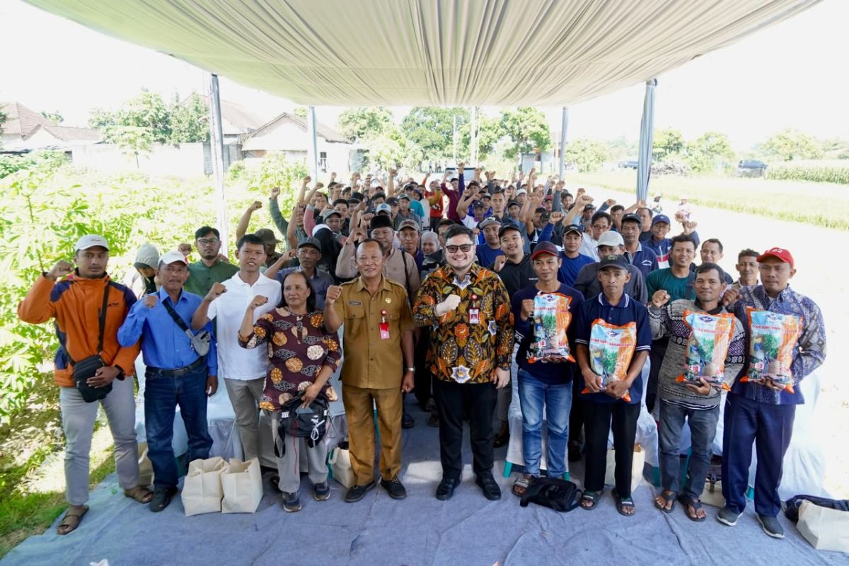 Kediri Government Distributes 200 Tonnes of Corn Seeds to Support Food Security