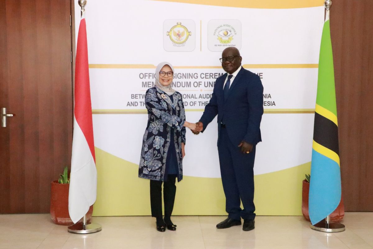BPK and Tanzania's NAOT Sign MoU on Public Sector Auditing