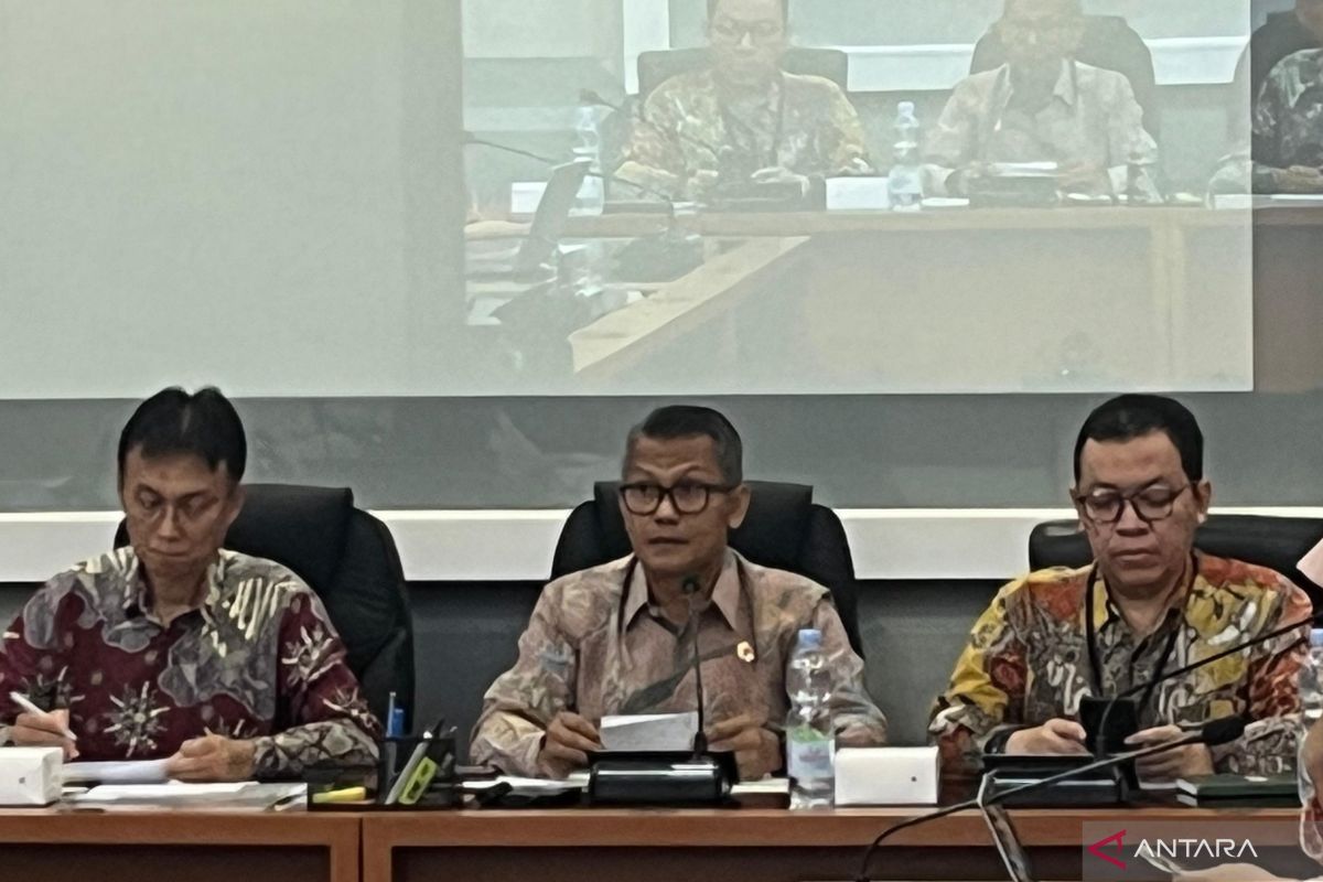 Industry Ministry Stresses Strong Optimism Despite Manufacturing Challenges