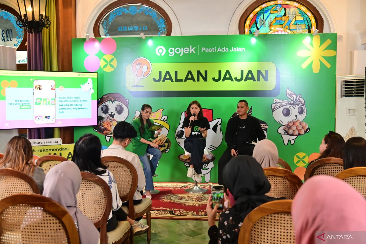 Gojek Champions Local Businesses Through 'Jalan Jajan' Programme