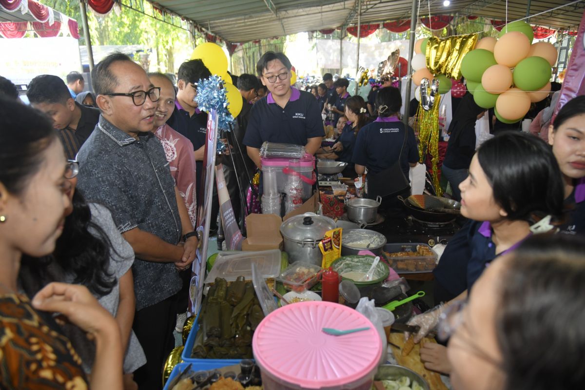 Unika Soegijapranata Mentors 104 MSMEs to 'Level Up' in Semarang
