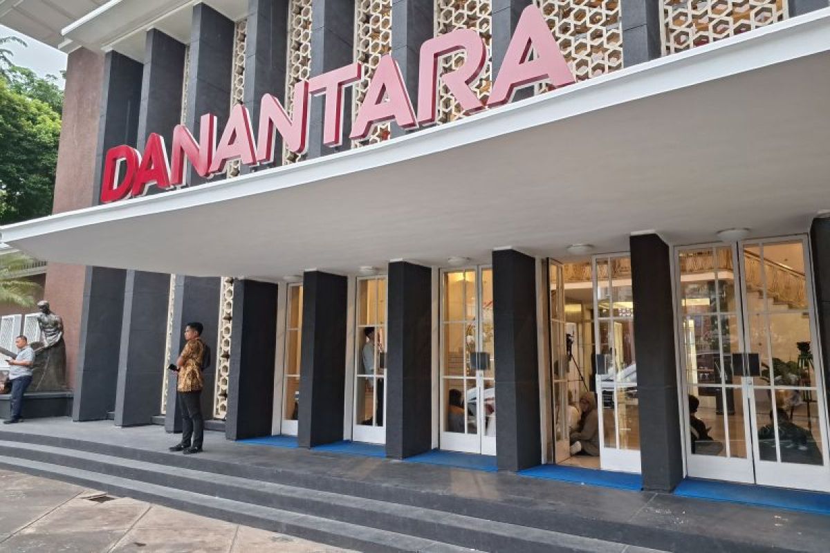 Danantara merges seven logistics SOEs to boost efficiency, cut costs