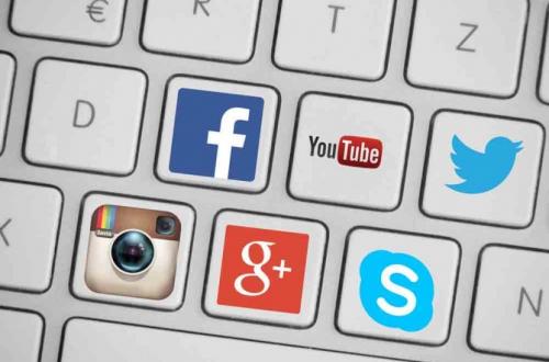 Questioning the Presence and Role of Homeless Media