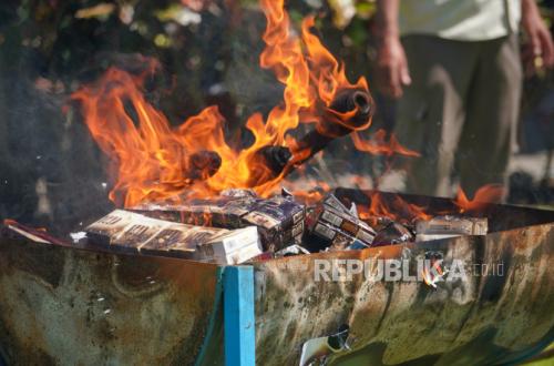 Tarakan Customs Destroys Illegal Goods Worth Rp 248 Million, Including 54,000 Cigarettes