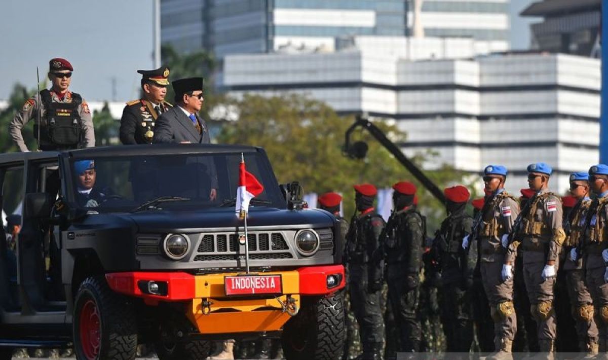 Prabowo's Message to Police: Do Not Let Democracy Be Hijacked