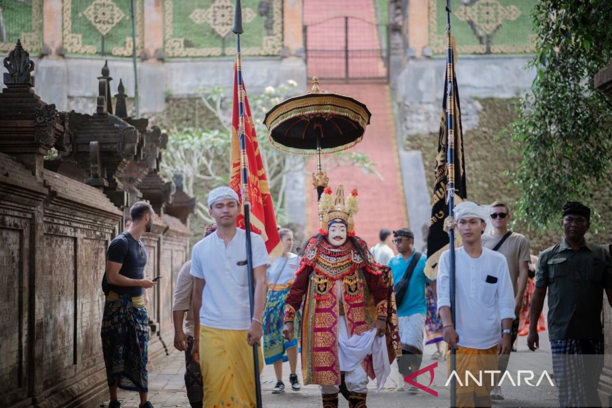Puri Kauhan Ubud Revives Nusantara Geopolitical Vision at Sastra Saraswati Sewana