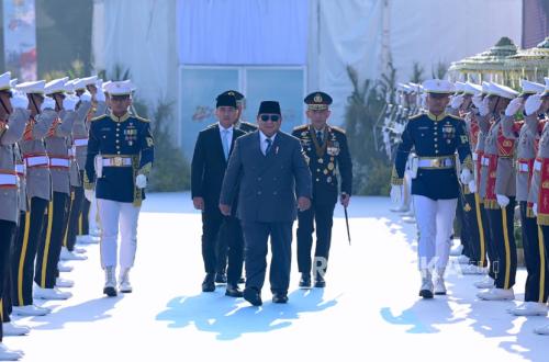 Prabowo: National Police Must Always Protect, Serve, and Devote Themselves to the People