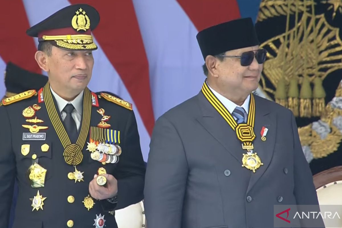 Prabowo urges Polri to protect free expression, defend justice