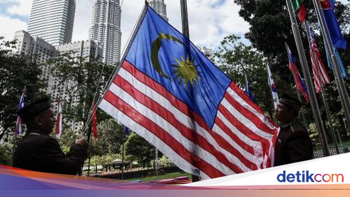Malaysian Civil Servants to Officially WFH Two Days a Week Starting August