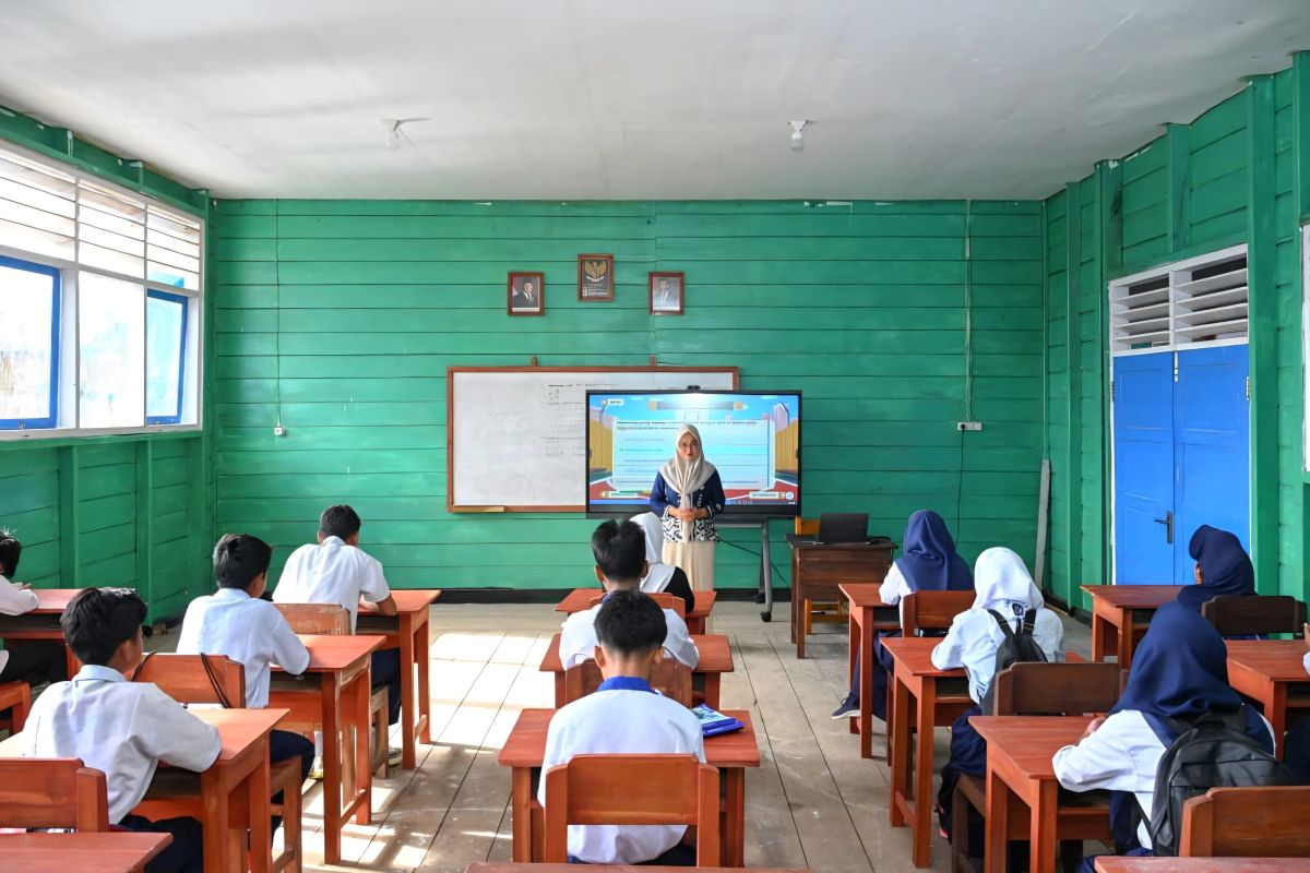 Education Ministry: Direct TPG Transfer Improves Teacher Quality in Wakatobi