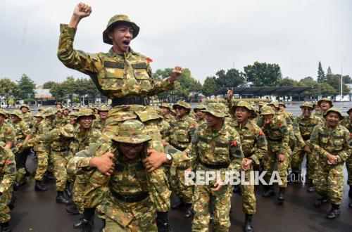 Defence Ministry: No More Weapons or Military Tactics Training for Prospective Cooperative Managers