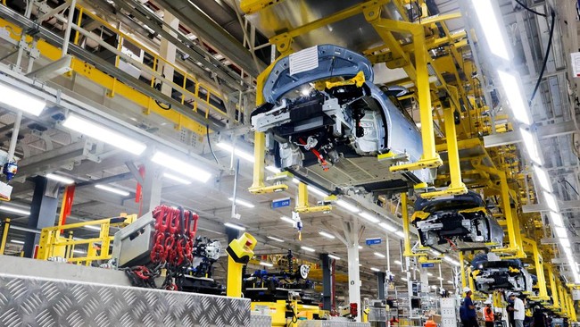 ASEAN Manufacturing Showdown: Malaysia Rebounds, Indonesia Weakens — Here's Why