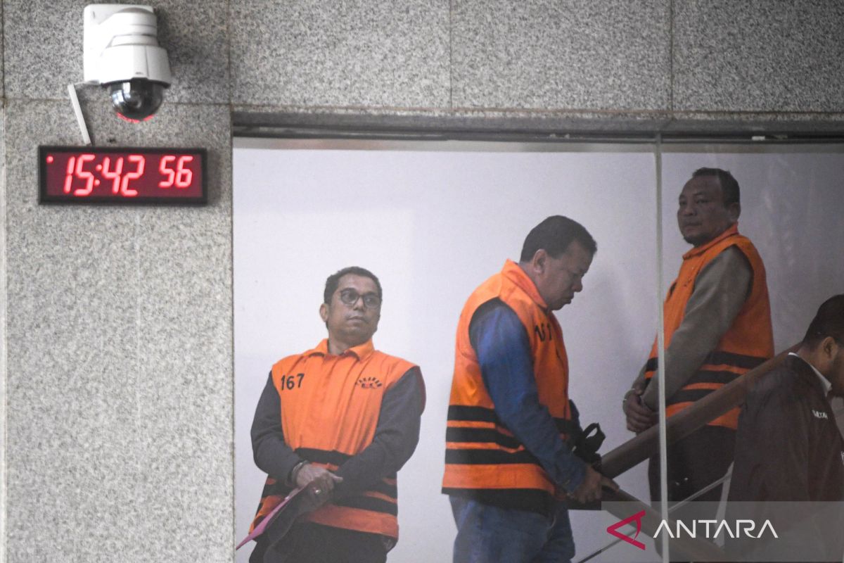 KPK Announces Identity of Third Suspect in Kuansing Sting Operation