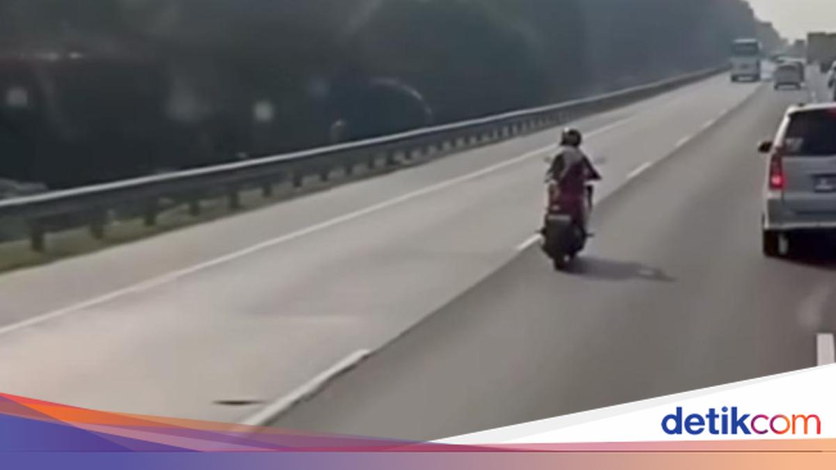 Motorcyclist Strays onto Cikampek Toll Road After Misreading Map App