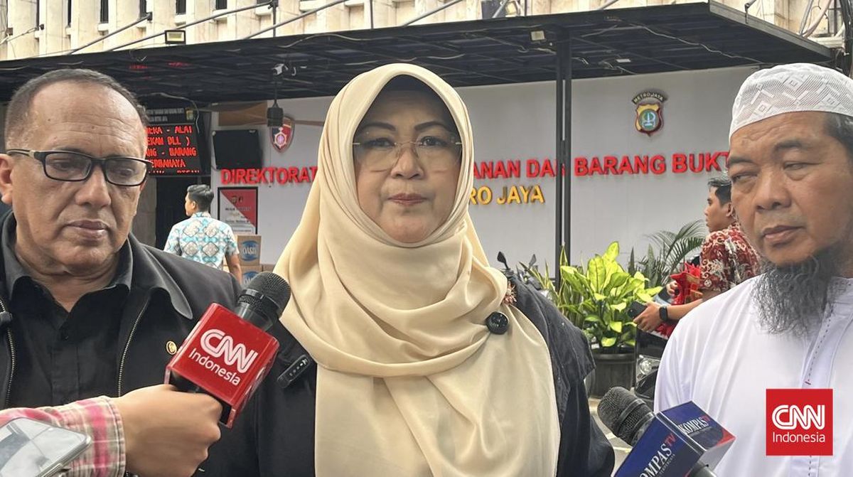 East Jakarta Court Bans Visitors from Live Streaming Doctor Tifa's Trial