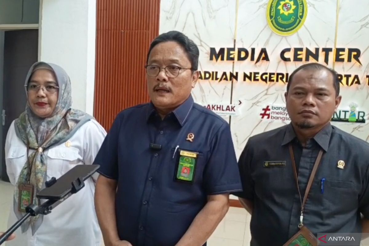 East Jakarta Court Closes Parking Area for Doctor Tifa's Trial