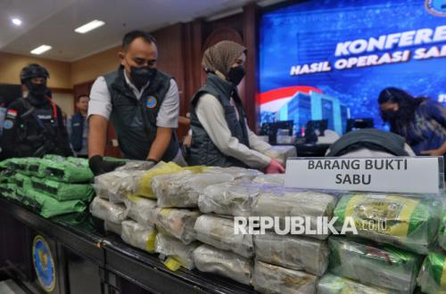 Indonesia Emas or Indonesia Teler?
