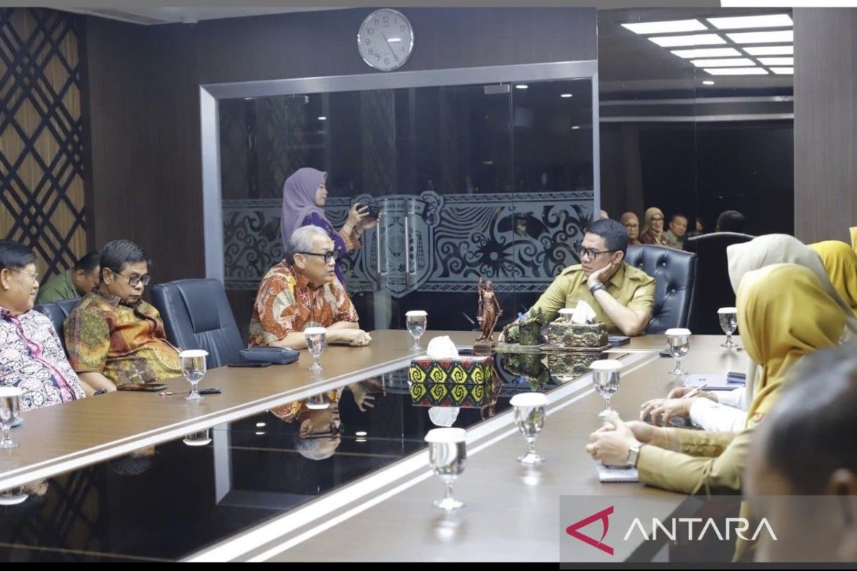 Samarinda Government and Hasanuddin University Explore Tech Innovation to Support Nusantara Capital City