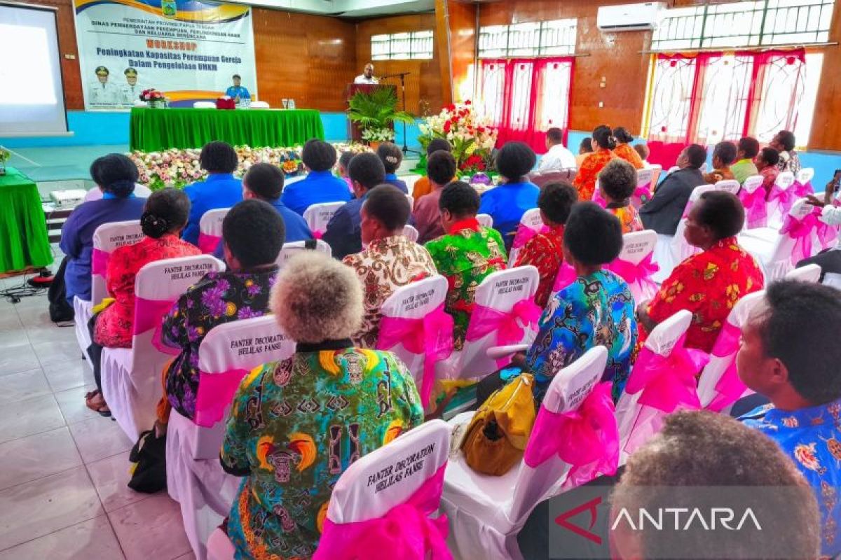Central Papua Trains Women from 1,600 Churches to Become Reliable MSMEs
