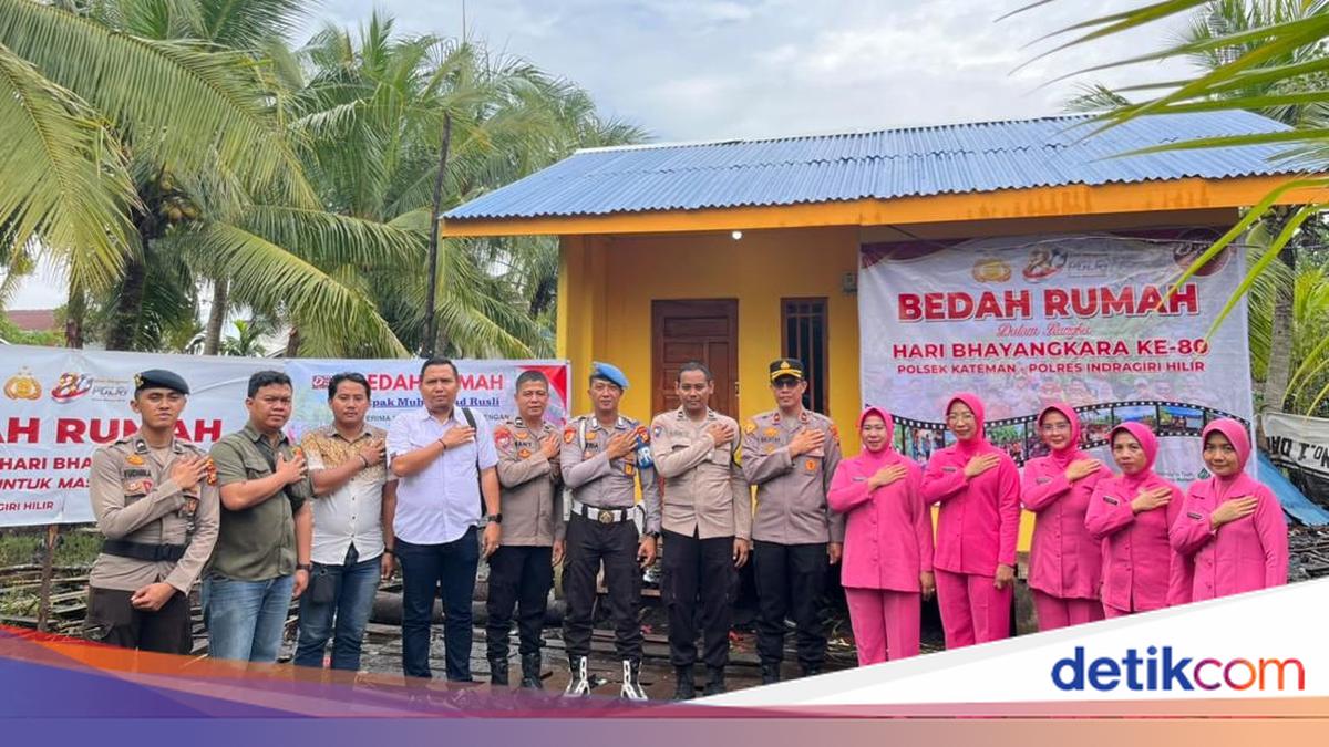 80th Bhayangkara Day: Inhil Police Renovate Homes and Drill Wells for Residents