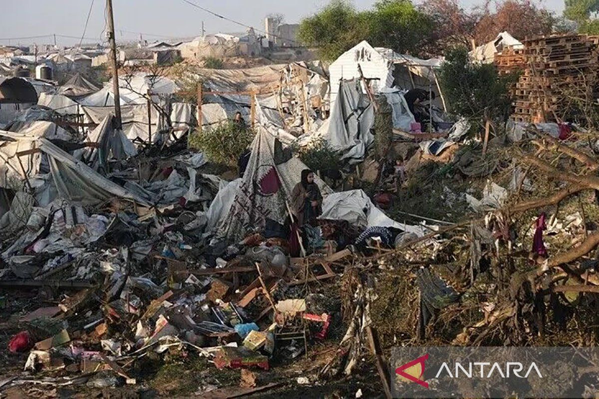 Israeli Military Operations Intensify in Gaza, Residential Areas Destroyed