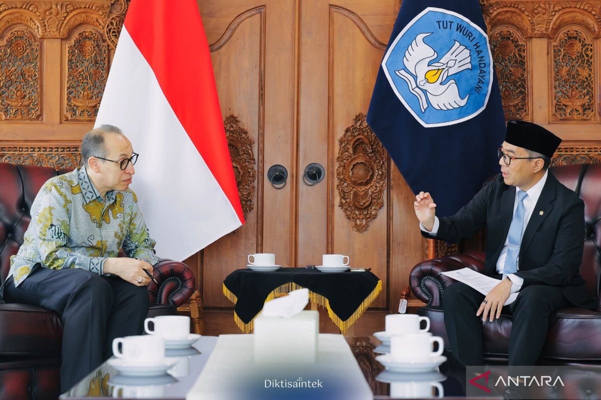 Minister: Canada is a Destination for the 'Sekolah Garuda' Programme