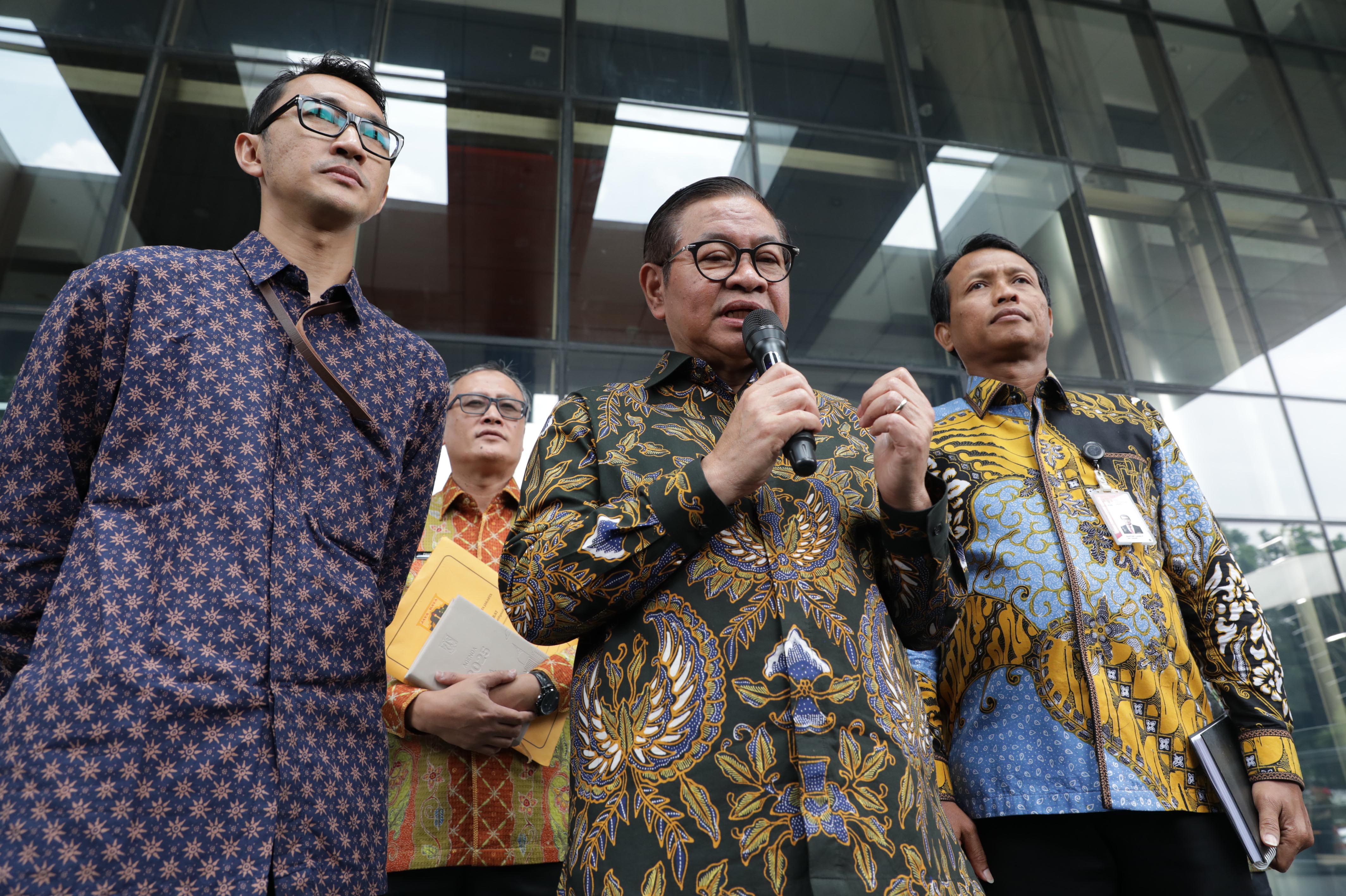 Pramono Anung Clarifies 'Love Lock' Bridge Location, Not on JPO