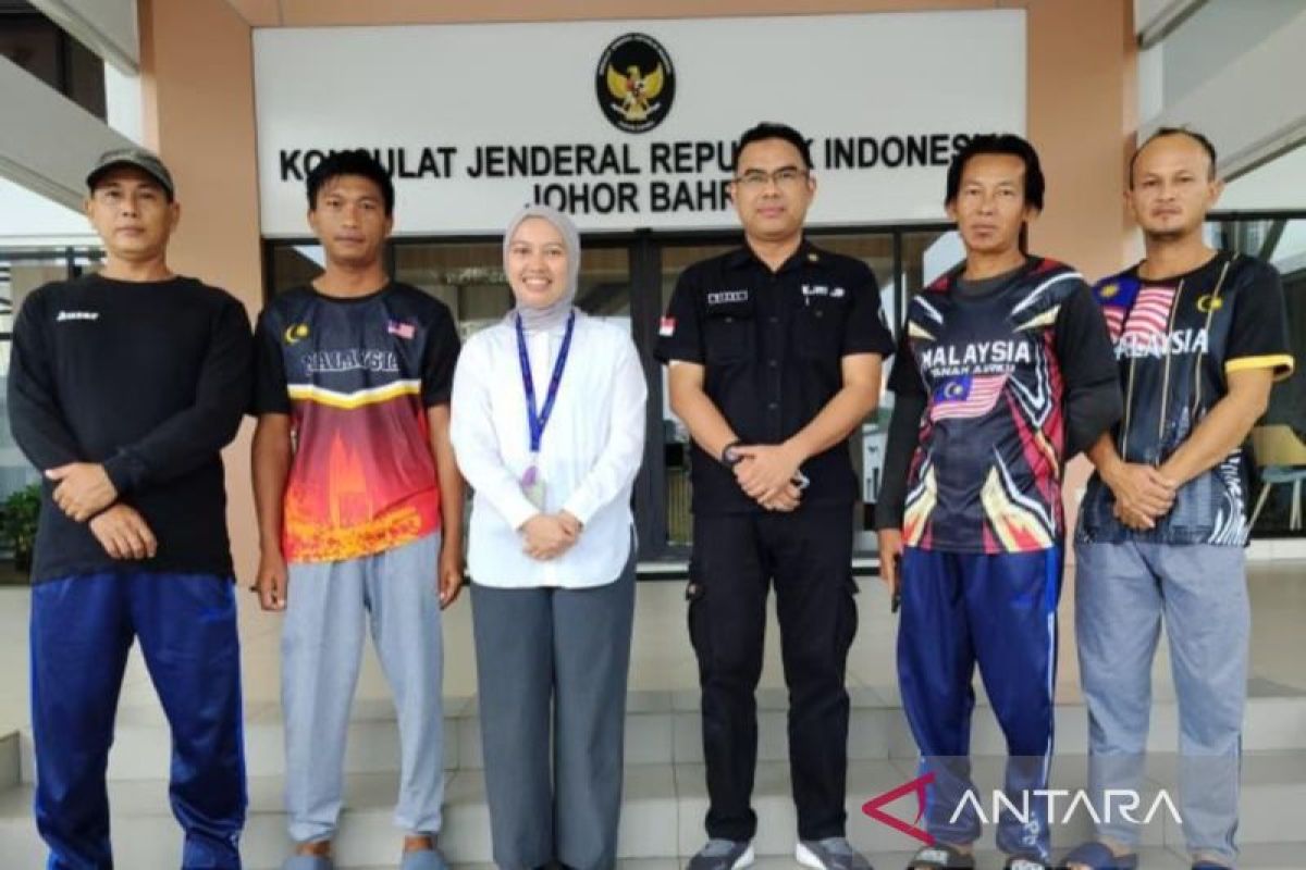 KJRI Johor Bahru Repatriates Four Indonesian Fishermen