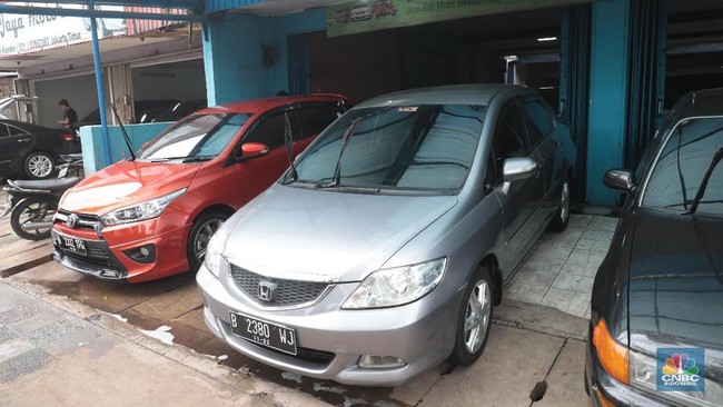 Rise of 'STNK Only' Car Sales on Social Media, Avanza-BRV Prices Shock