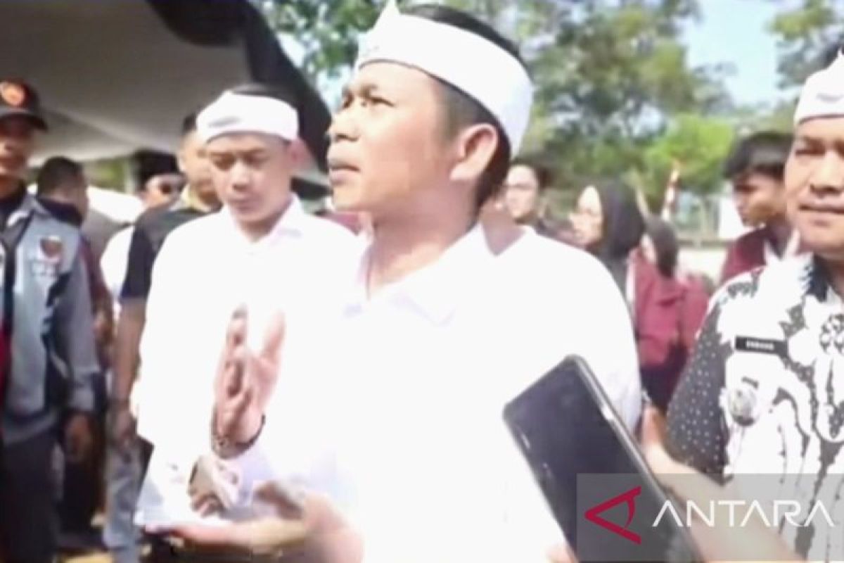 Purwakarta Regent Yet to Decide on Legal Aid Body's Summons Over Controversial Song