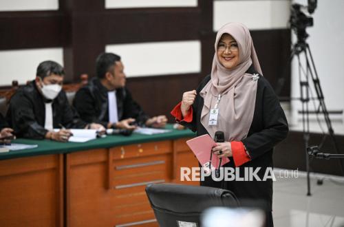 Doctor Tifa Attends First Hearing in Alleged Defamation Case Over Jokowi's Diploma