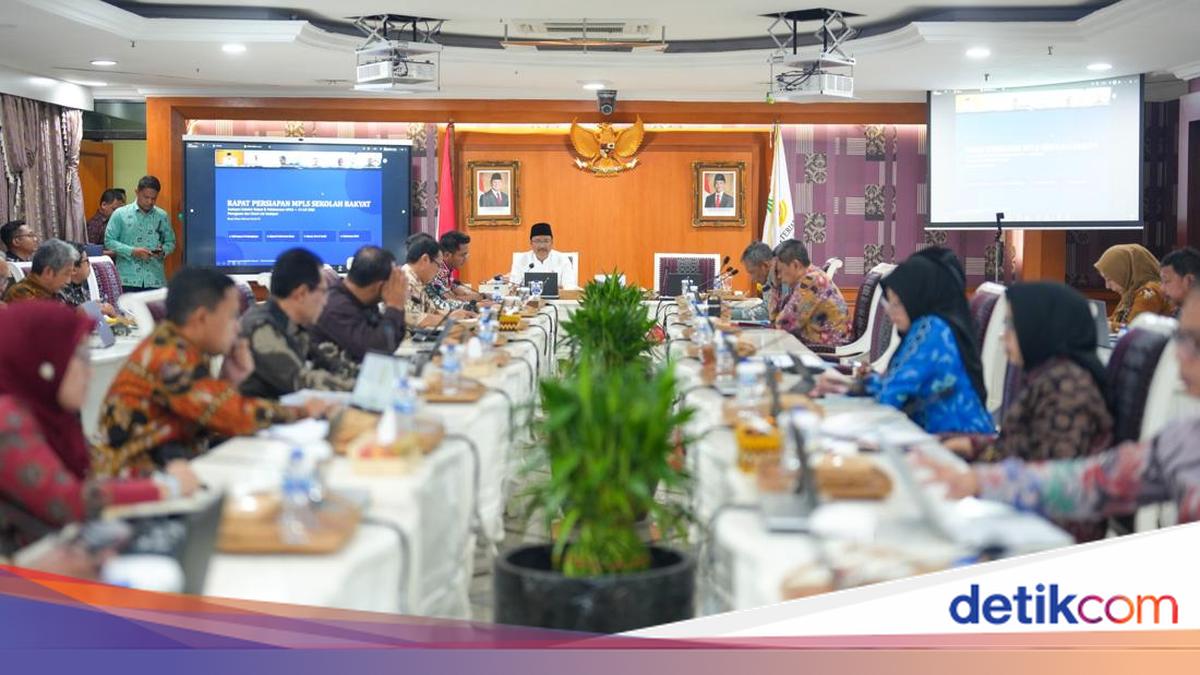 Social Affairs Minister Gus Ipul Issues Directives Ahead of Sekolah Rakyat Student Orientation