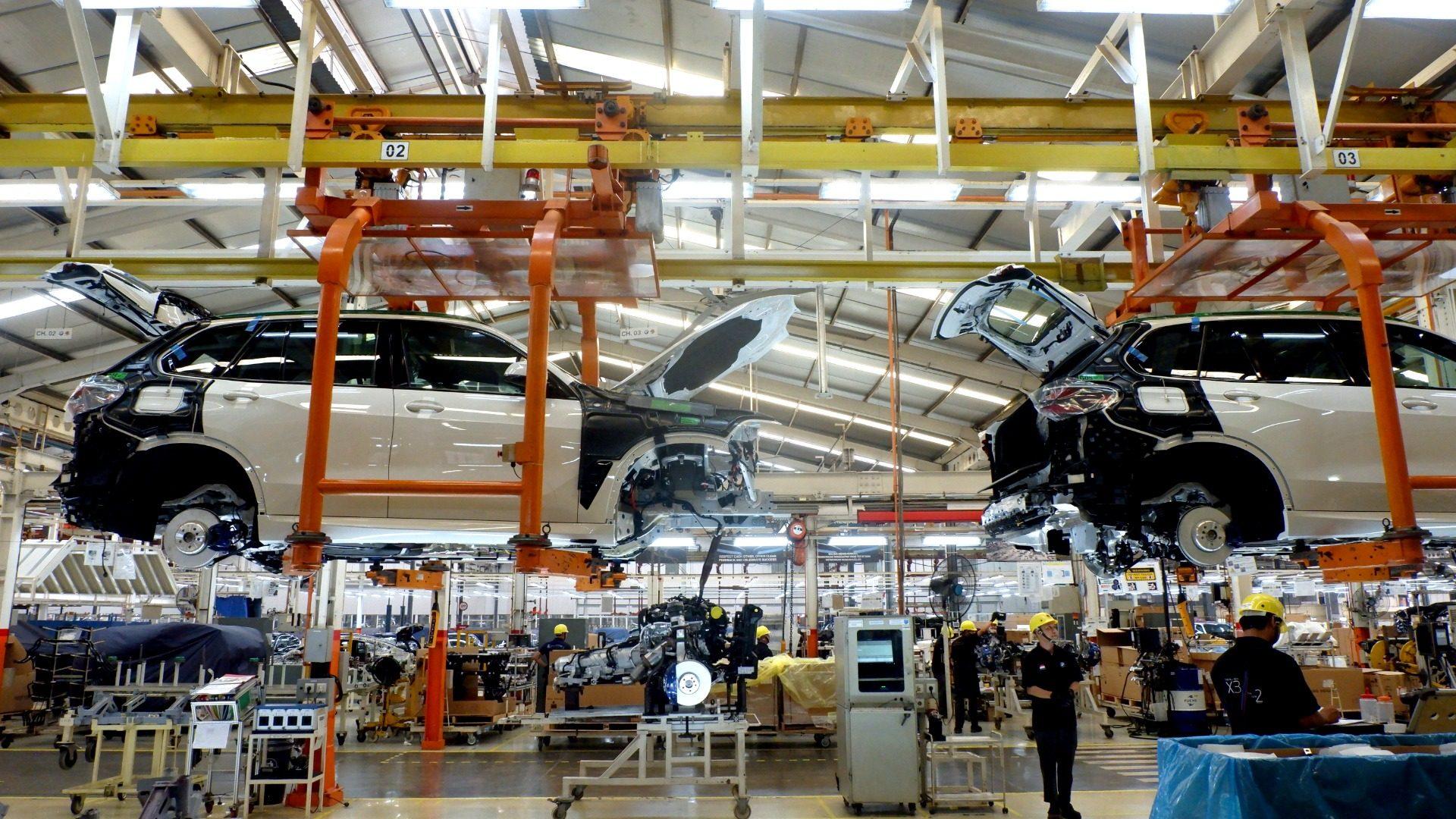 Indonesian Manufacturing Plunges, Recovery Prospects Challenging