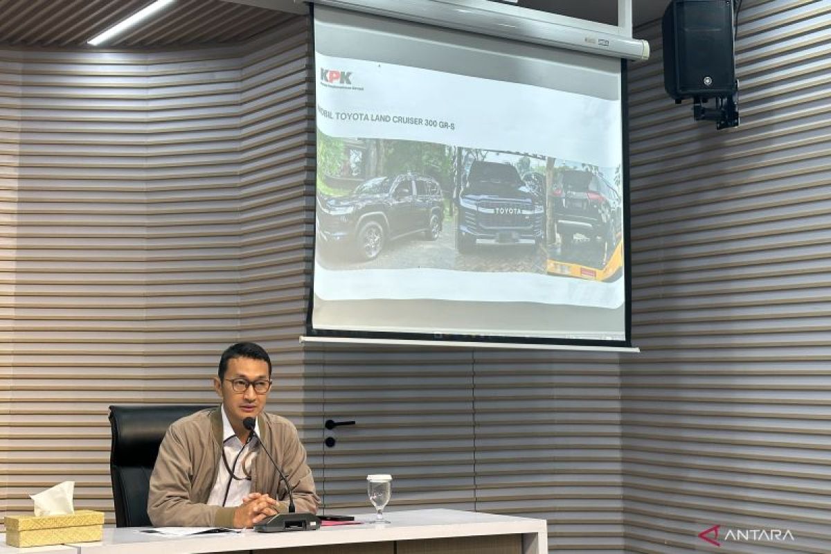 KPK: Land Cruiser Worth Rp2.05 Billion for Suhardiman Was Purchased Second-Hand