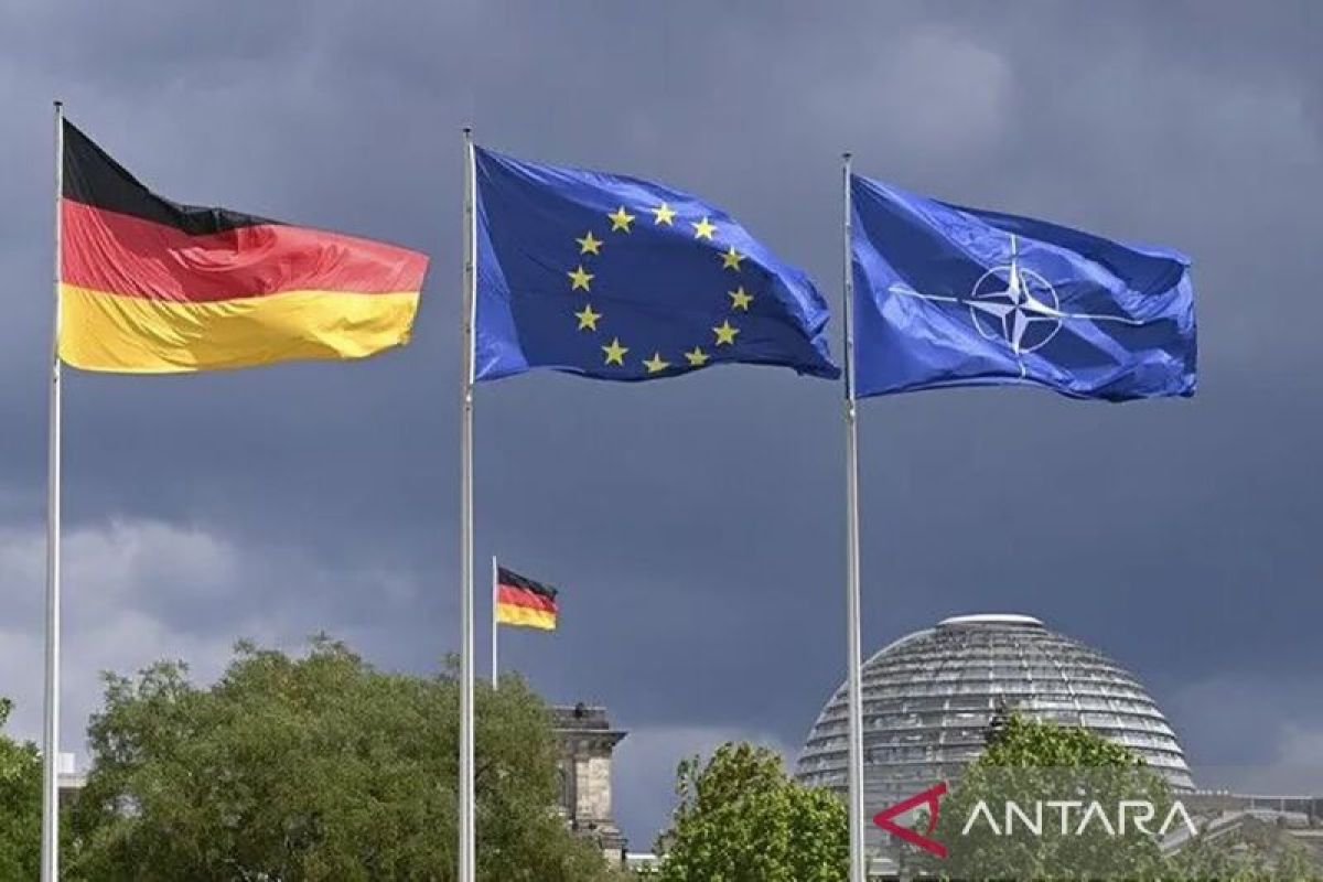 German Defence Minister: NATO Membership Does Not Mean 'Absolute' Obedience to the US