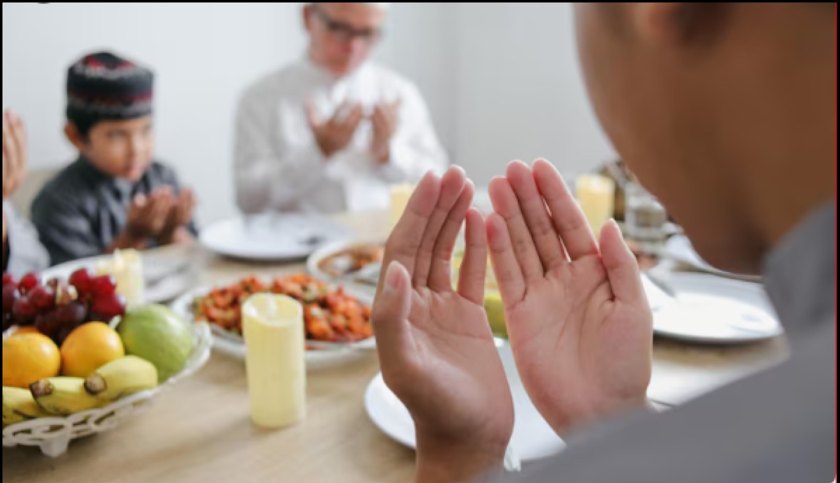 Saying Bismillah or Bismillahirrahmanirrahim Before Eating: Ulama's Explanation and the Evidence