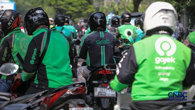 Grab-Gojek Commission Cuts Leave Drivers Puzzled as Daily Earnings Remain Unchanged