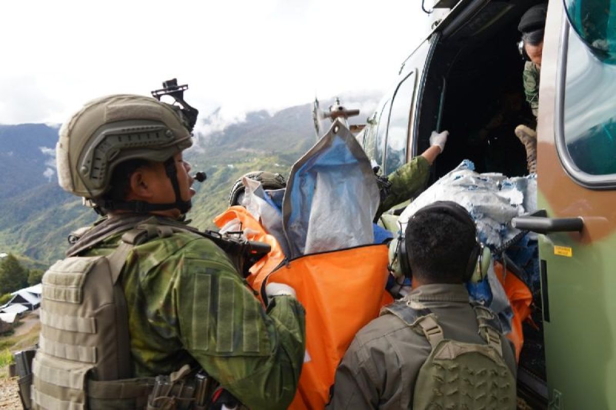 US pilot's body evacuated after Papua separatist attack