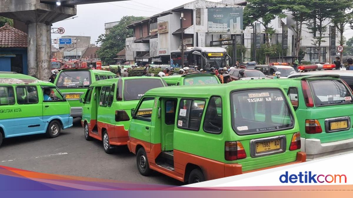 Two Biskita Bogor Bus Stops Temporarily Deactivated Following Angkot Driver Protests