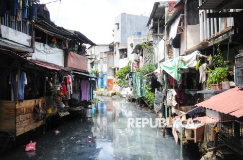 Beware: The Devil's Deceptions Against the Poor in Islam