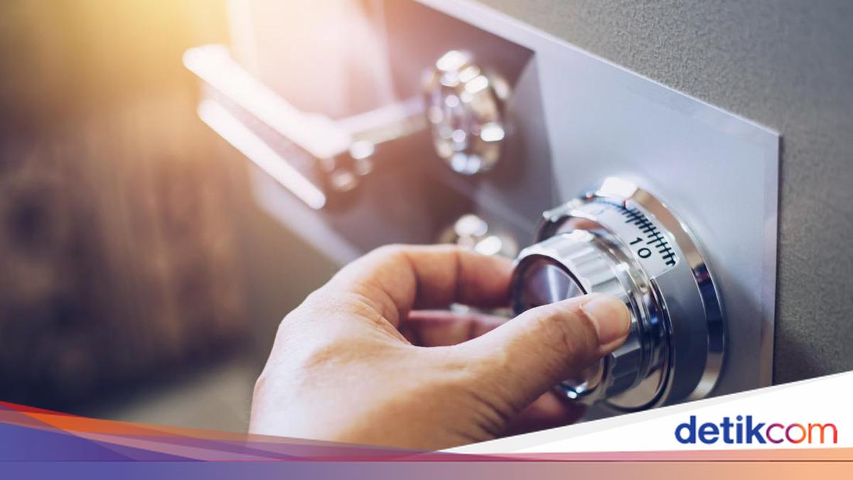 Godean Youth Steals Neighbour's Safe to Fund Marriage Proposal